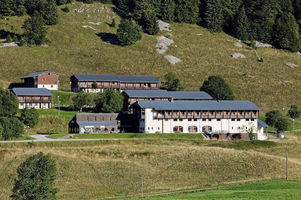 Hotel Club Le Risoux Bois-dʼAmont Esterno foto