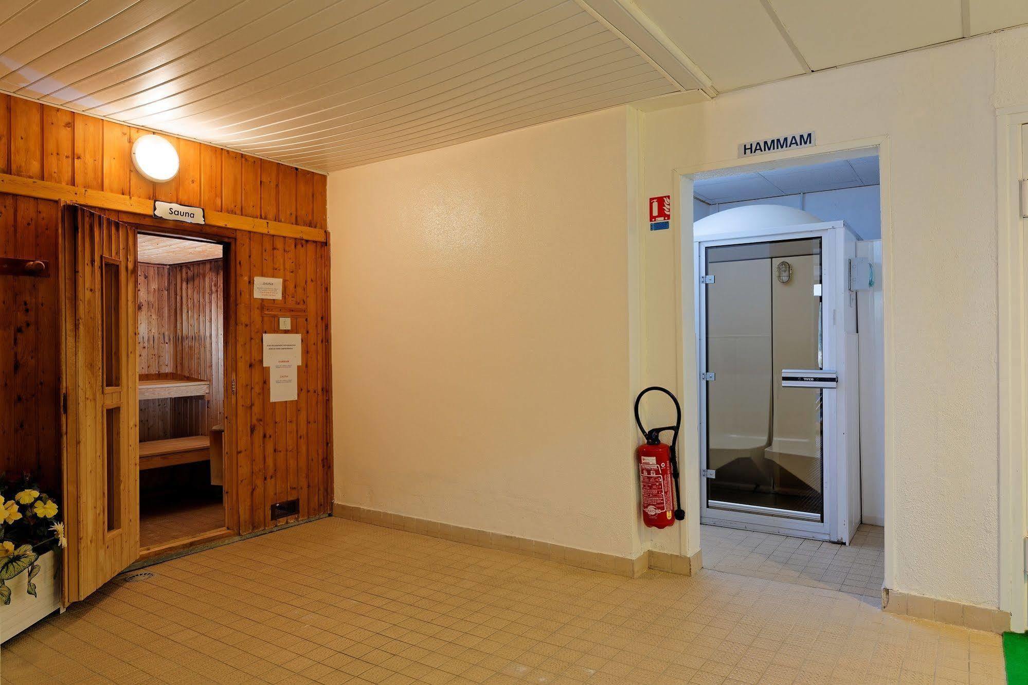 Hotel Club Le Risoux Bois-dʼAmont Esterno foto